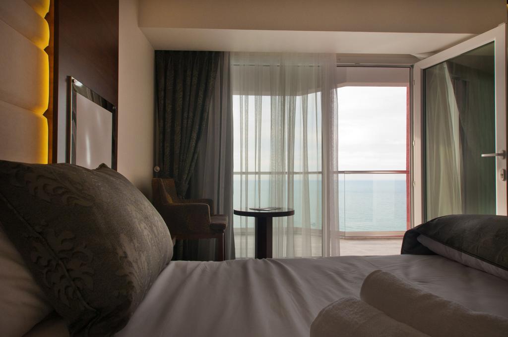 Sky Tower Hotel Akcakoca Convention & Spa Center Buitenkant foto